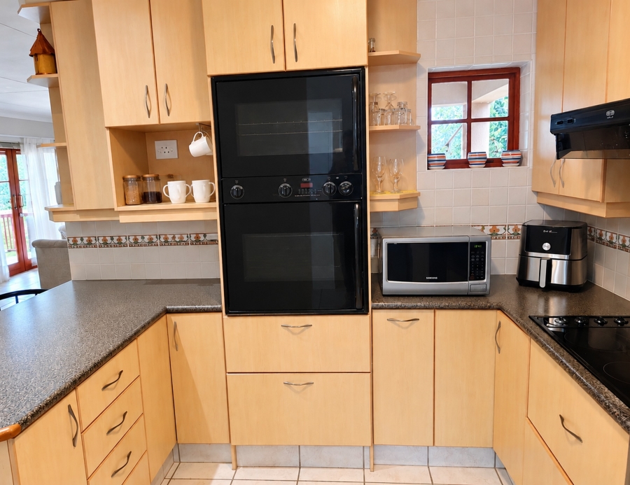 3 Bedroom Property for Sale in The Island Western Cape